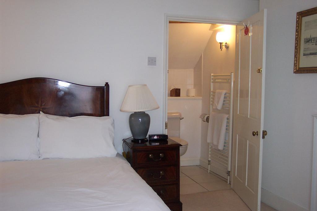 Rounceval House Otel Chipping Sodbury Dış mekan fotoğraf