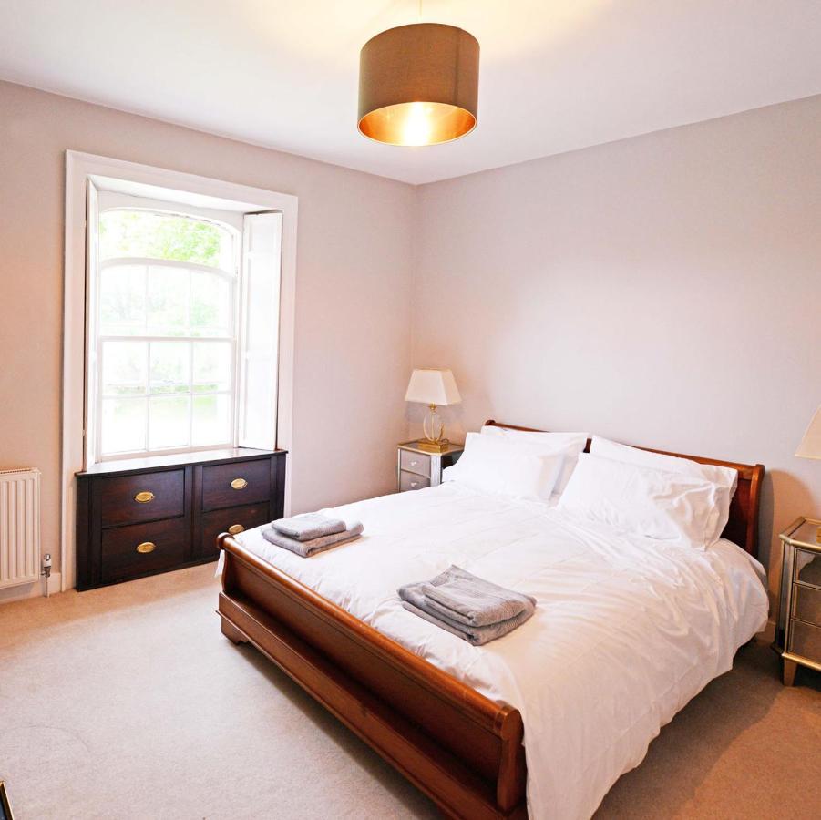 Rounceval House Otel Chipping Sodbury Dış mekan fotoğraf
