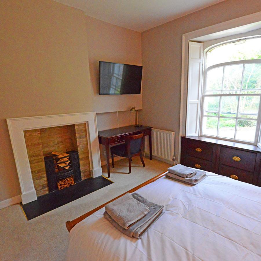 Rounceval House Otel Chipping Sodbury Dış mekan fotoğraf