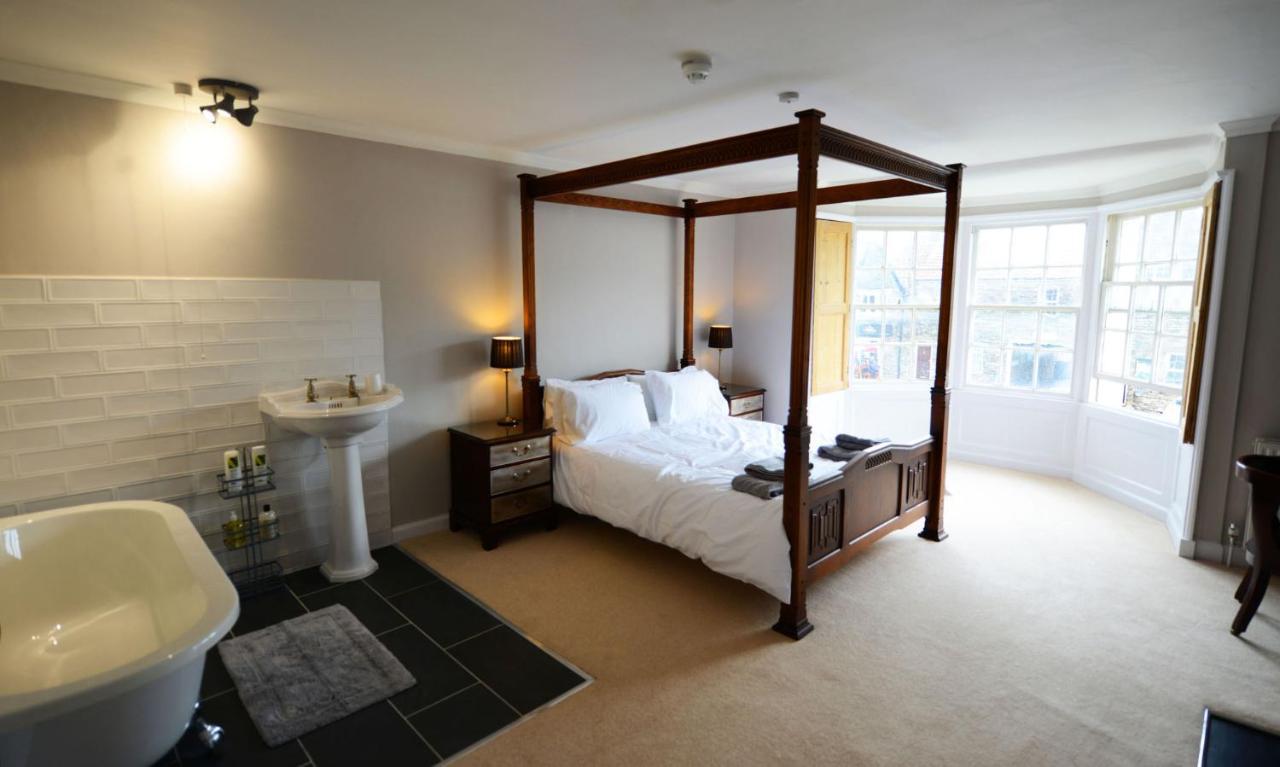 Rounceval House Otel Chipping Sodbury Dış mekan fotoğraf
